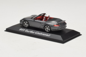 Porsche 911 997 Turbo Cabriolet Grey Metallic Minichamps 1:43 WAP02015218 Metalas - nuotrauka 3 iš 4