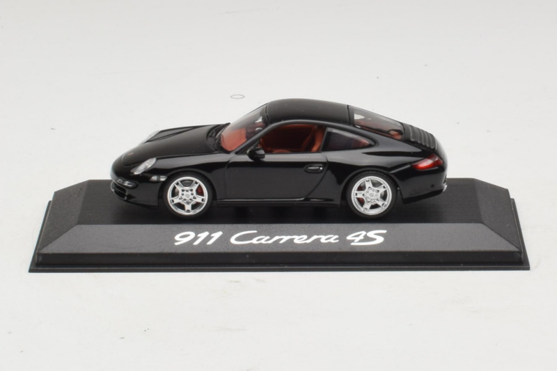 Porsche 911 997 Carrera 4S Juodas Minichamps 1:43 WAP02010116 Metalas
