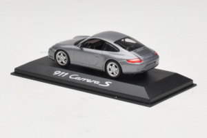 Porsche 911 997 Carrera S Pilkas Metallic Minichamps 1:43 WAP02010116-R1 Metalas - nuotrauka 3 iš 4