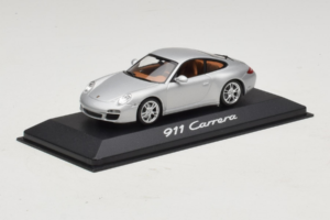 Porsche 911 997 Carrera Silver Metallic Minichamps 1:43 WAP02001218 Metalas - nuotrauka 2 iš 5