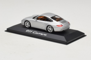 Porsche 911 997 Carrera Silver Metallic Minichamps 1:43 WAP02001218 Metalas - nuotrauka 3 iš 5