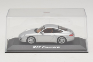 Porsche 911 997 Carrera Silver Metallic Minichamps 1:43 WAP02001218 Metalas - nuotrauka 4 iš 5
