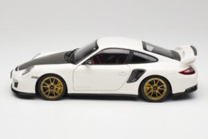 Porsche 911 997 GT2 RS Baltas & Auksinis Ratai Minichamps 1:18 100069406 Metalas - nuotrauka 4 iš 8