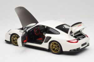 Porsche 911 997 GT2 RS Baltas & Auksinis Ratai Minichamps 1:18 100069406 Metalas - nuotrauka 5 iš 8