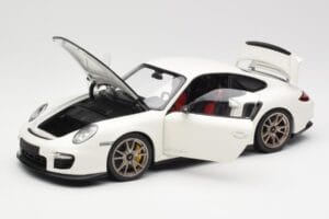 Porsche 911 997 GT2 RS Baltas Minichamps 1:18 100069400 Metalas - nuotrauka 2 iš 8