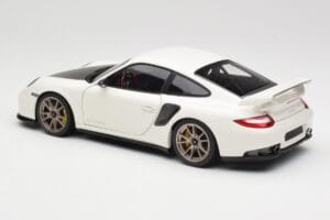 Porsche 911 997 GT2 RS Baltas Minichamps 1:18 100069400 Metalas - nuotrauka 7 iš 8