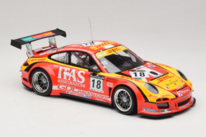 Porsche 911 997 GT3 R #8 De Lorenzi Racing De Lorenzi 24 Hours of Spa 2011 Minichamps 1:18 151118918 Metalas - nuotrauka 4 iš 6