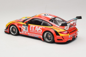 Porsche 911 997 GT3 R #8 De Lorenzi Racing De Lorenzi 24 Hours of Spa 2011 Minichamps 1:18 151118918 Metalas - nuotrauka 5 iš 6