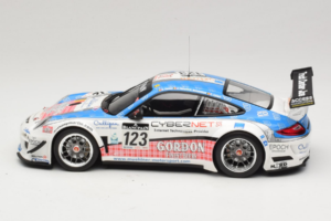 Porsche 911 997 GT3 R #123 Muhlner Motorsport E. Fumal / E. Thiry 24 Hours of Spa 2011 Minichamps 1:18 151118923 Metalas - nuotrauka 3 iš 6