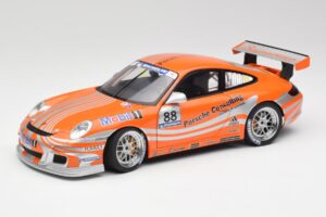 Porsche 911 997 GT3 R #88 Porsche Consulting 2005 AUTOart 1:18 77821 Metalas