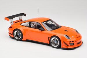 Porsche 911 997 GT3 R Street Oranžinis Minichamps 1:18 151108901 Metalas - nuotrauka 4 iš 6