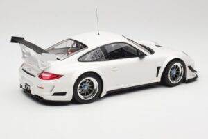 Porsche 911 997 GT3 R Street Baltas Minichamps 1:18 151108900 Metalas - nuotrauka 2 iš 6