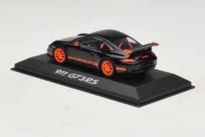 Porsche 911 997 GT3 RS Juodas Oranžinis Minichamps 1:43 WAP02012817 Metalas - nuotrauka 3 iš 4