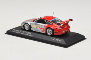 Porsche 911 997 GT3 RSR #80 J. Bergmeister / S. Neiman / D. Law 24 Hours of Le Mans 2009 Minichamps 1:43 400096980 Metalas - nuotrauka 3 iš 4