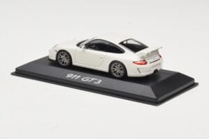 Porsche 911 997 GT3 Baltas Minichamps 1:43 WAP0202080C Metalas - nuotrauka 3 iš 4