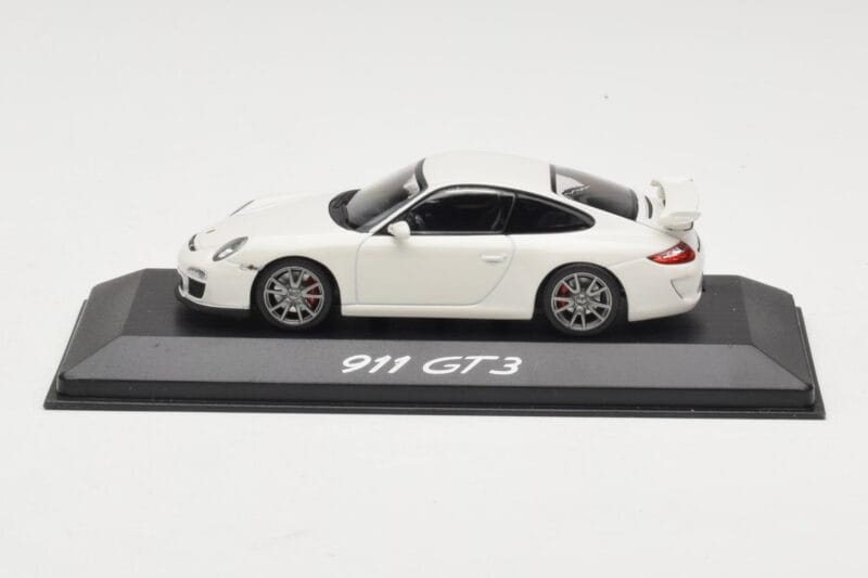 Porsche 911 997 GT3 Baltas Minichamps 1:43 WAP0202080C Metalas