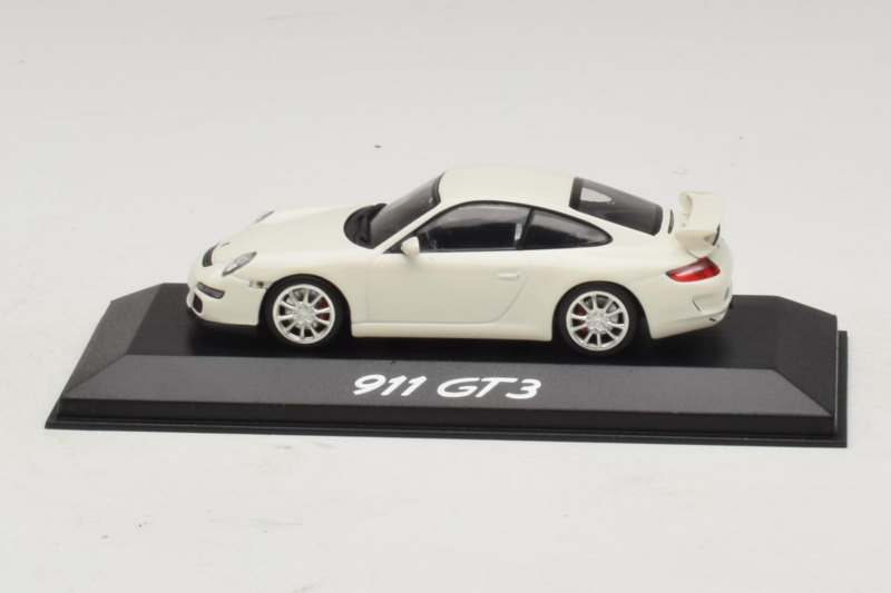 Porsche 911 997 GT3 Baltas Minichamps 1:43 WAP02012016 Metalas