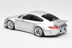 Porsche 911 997 RWB Abu Dhabi IXO 1:18 18CMC166 Metalas - nuotrauka 5 iš 6