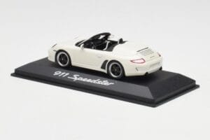 Porsche 911 997 Speedster Baltas Minichamps 1:43 WAP0200290B Metalas - nuotrauka 3 iš 4