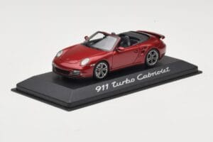Porsche 911 997 Turbo Kabrioletas Raudonas Minichamps 1:43 WAP0200130A Metalas - nuotrauka 2 iš 4