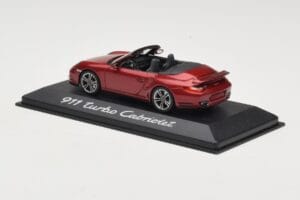 Porsche 911 997 Turbo Kabrioletas Raudonas Minichamps 1:43 WAP0200130A Metalas - nuotrauka 3 iš 4