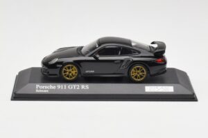 Porsche 911 997.2 GT2 RS Juodas su Auksiniais Ratais Minichamps 1:43 400069402 Metalas