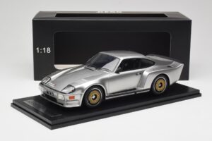 Porsche 911 930 Almeras Biturbo 3.3 Sidabrinis Kess 1:18 KE18005B Derva - nuotrauka 6 iš 6