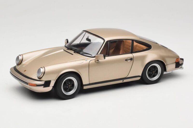 Porsche 911 Carrera 3.2 Bronzinis Solido 1:18 S1802602 Metalas