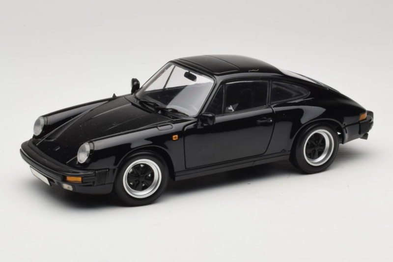 Porsche 911 Carrera 3.2 Juodas Minichamps 1:18 100063060-R1 Metalas