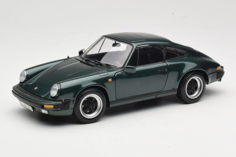 Porsche 911 Carrera Green Metallic Minichamps 1:18 100063022 Metalas