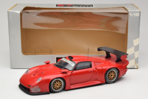 Porsche 911 GT1 Concept Raudonas UT Models 1:18 180966625-R1 Metalas - nuotrauka 8 iš 8