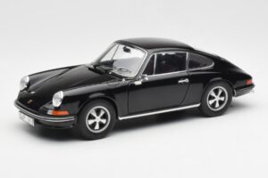 Porsche 911 S Juodas Schuco 1:18 450047200 Metalas