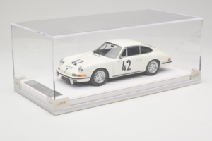 Porsche 911 S #42 R. Buchet / H. Linge Auguste Veuillet 24 Hours of Le Mans Class Winner 1967 IVY Merit 1:18 REMC006 Derva - nuotrauka 2 iš 6