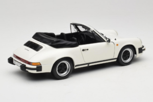 Porsche 911 SC Kabrioletas Baltas Minichamps 1:18 100063031 Metalas - nuotrauka 3 iš 8
