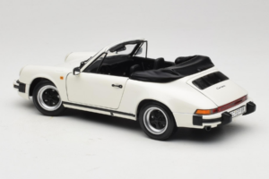 Porsche 911 SC Kabrioletas Baltas Minichamps 1:18 100063031 Metalas - nuotrauka 7 iš 8