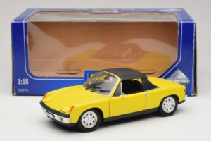 Porsche 914 Geltonas Revell 1:18 08976 Metalas - nuotrauka 8 iš 8
