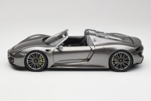 Porsche 918 Spyder Liquid Metal Sidabras Minichamps 1:18 110062430 Metalas - nuotrauka 4 iš 8