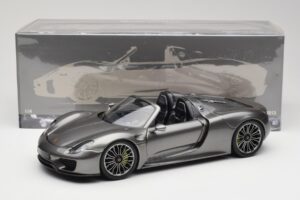 Porsche 918 Spyder Liquid Metal Sidabras Minichamps 1:18 110062430 Metalas - nuotrauka 8 iš 8