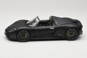 Porsche 918 Spyder Matte Black Minichamps 1:18 110060031 Metalas - nuotrauka 4 iš 8