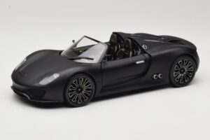 Porsche 918 Spyder Matte Black Minichamps 1:18 110060031 Metalas