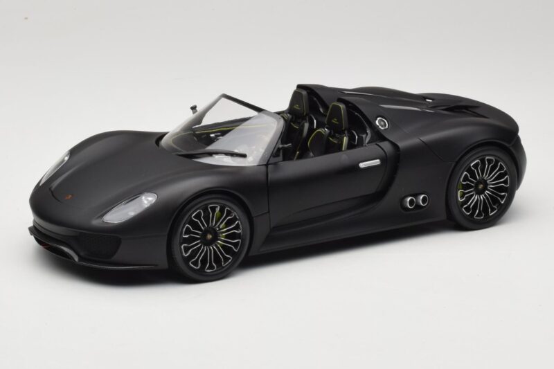 Porsche 918 Spyder Matte Black Minichamps 1:18 110060031 Metalas