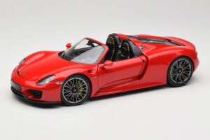 Porsche 918 Spyder Raudonas Minichamps 1:18 110062435 Metalas