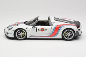 Porsche 918 Spyder Weissach Package Martini Minichamps 1:18 110062440 Metalas - nuotrauka 4 iš 8