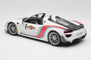Porsche 918 Spyder Weissach Package Martini Minichamps 1:18 110062440 Metalas - nuotrauka 7 iš 8
