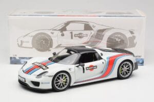 Porsche 918 Spyder Weissach Package Martini Minichamps 1:18 110062440 Metalas - nuotrauka 8 iš 8