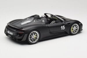 Porsche 918 Spyder Weissach Package Matt Black Minichamps 1:18 110062444 Metalas - nuotrauka 3 iš 8