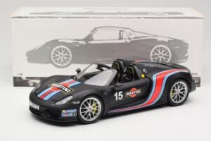 Porsche 918 Spyder Weissach Package Matt Black With Martini Stripes Minichamps 1:18 110062445 Metalas - nuotrauka 8 iš 8