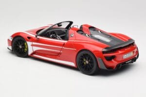 Porsche 918 Spyder Weissach Package Raudonas & Baltos Juostos Minichamps 1:18 110062442 Metalas - nuotrauka 8 iš 9
