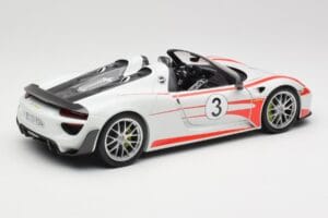 Porsche 918 Spyder Weissach Package Salzburg Minichamps 1:18 110062441 Metalas - nuotrauka 3 iš 8