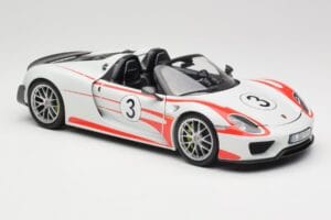 Porsche 918 Spyder Weissach Package Salzburg Minichamps 1:18 110062441 Metalas - nuotrauka 6 iš 8